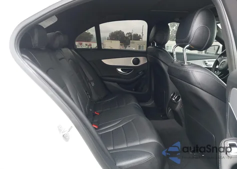 2018 Mercedes-Benz C 300 из США, поврежденный, VIN 55SWF4JB3JU253363